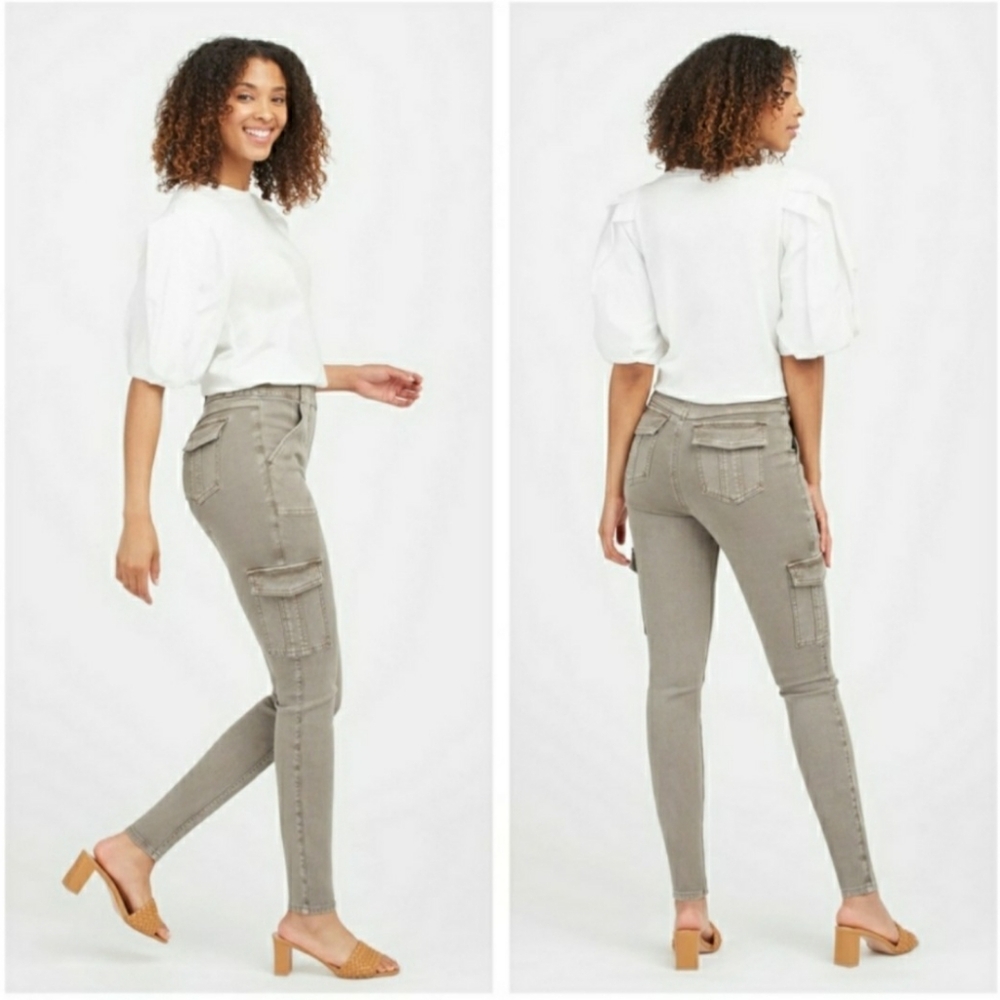 Spanx Twill Pull On Ankle Cargo Skinny Pant Size M Elastic Waist Comfort Neutral